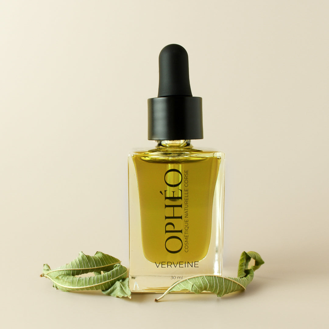 Flacon en verre d'huile verveine visage pour apaiser et aider au confort des peaux fragilisées.